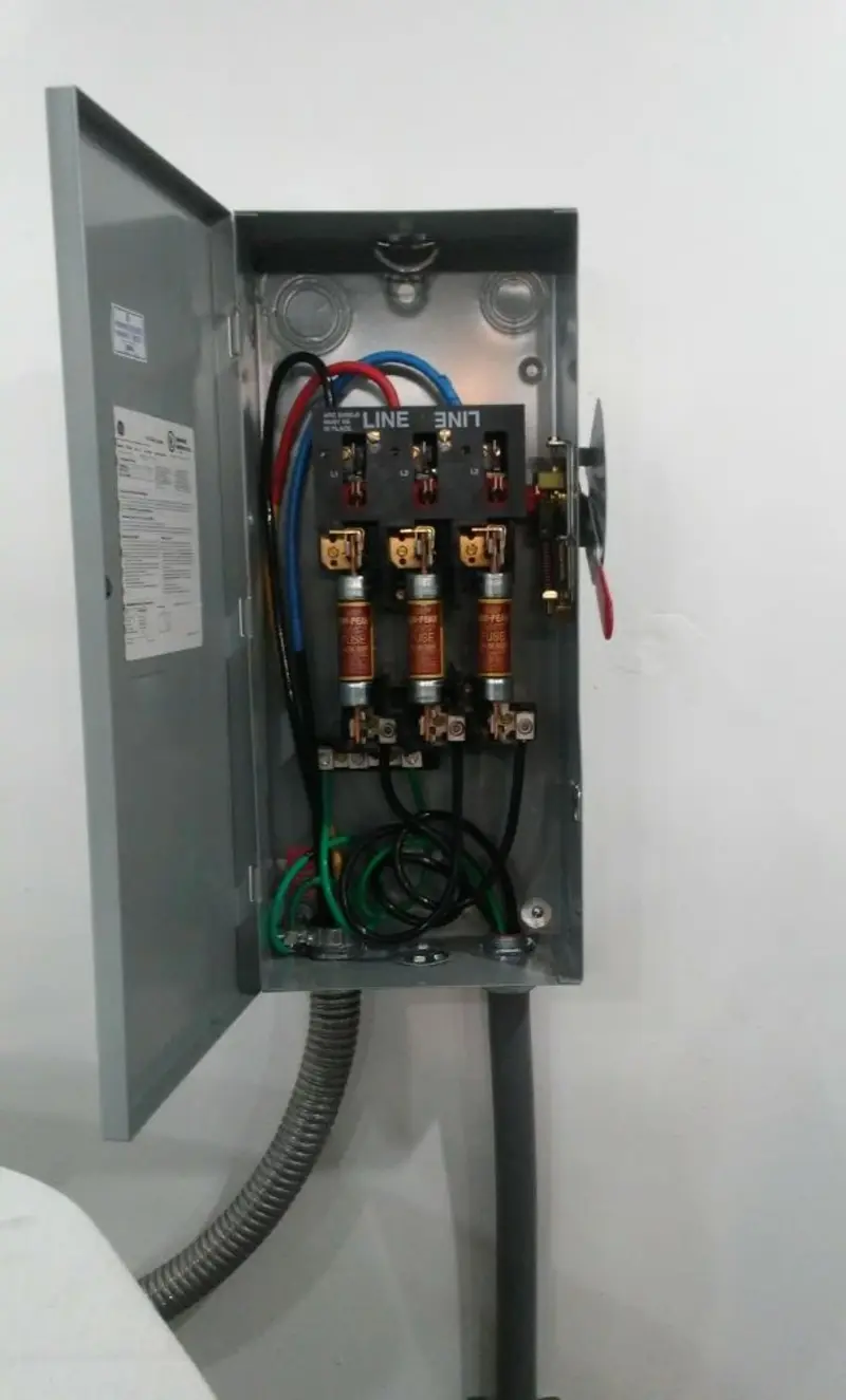 Three-phase disconnect switch installed for Electrical Wiring & Rewiring in Morehead City